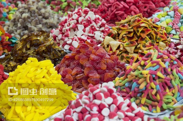 果冻色糖果作为产品的分类Assortment of jellied colored sweets as a product